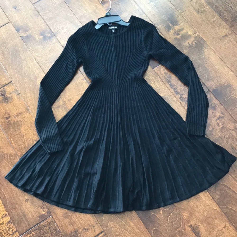 Express Fit & Flare Sweater Dress. XXS🖤